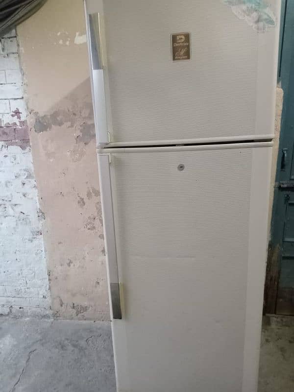 Frige for sale h 3