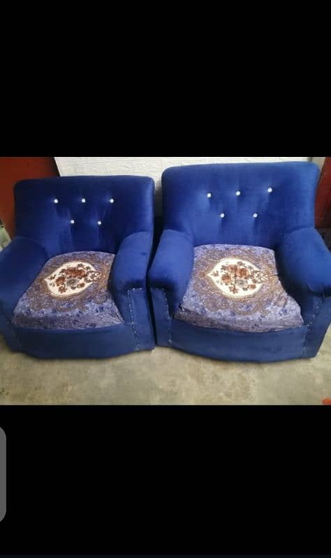 Two pieces of single seater Sofa good condition 1