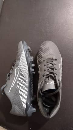 Football shoes (Studs) 0