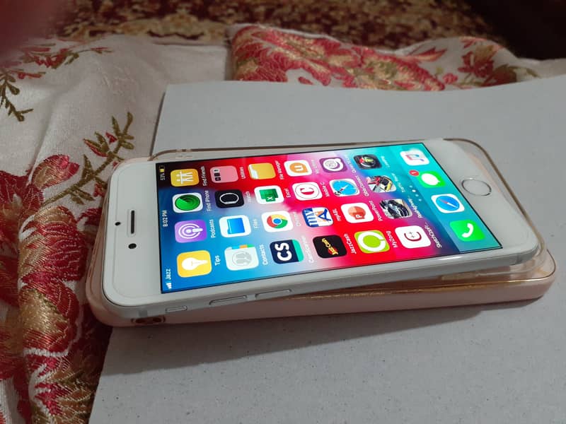 iPhone 6 , 64 GB , PTA  approved , Finger working,Screen Orignal 8