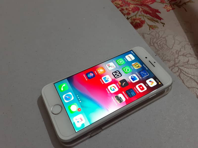 iPhone 6 , 64 GB , PTA  approved , Finger working,Screen Orignal 11