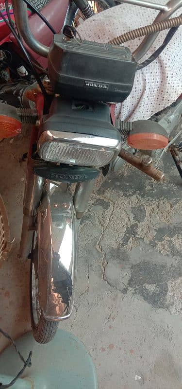 Honda CD 70 for sale 3