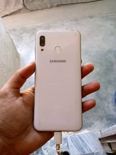 Samsung Galaxy A30 0