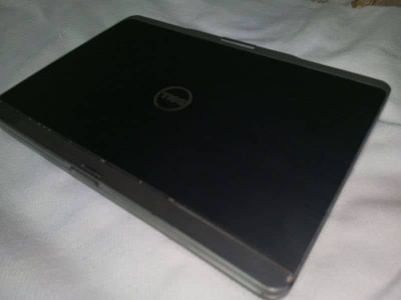 Dell Latitude XT3 (Touch Screen) 1