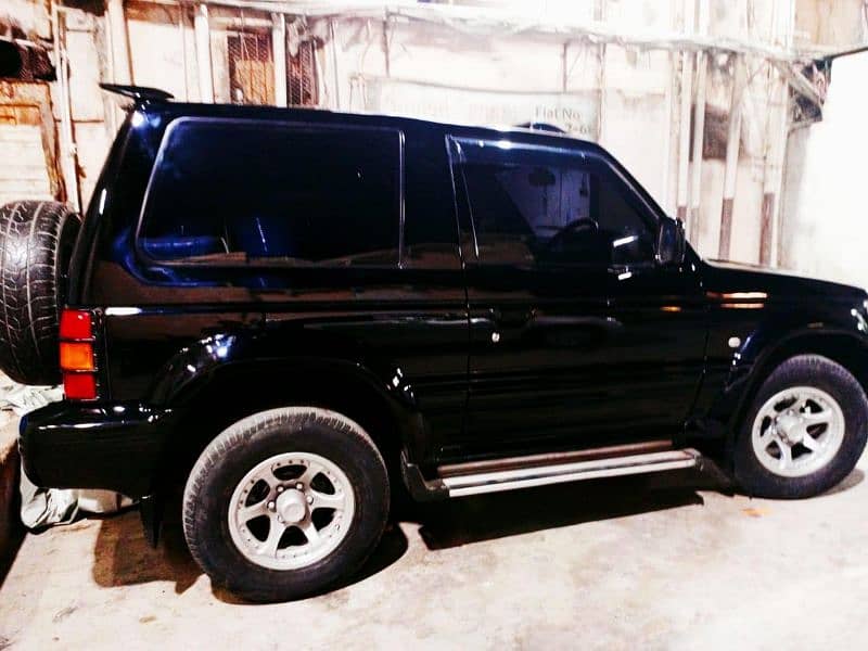 Mitsubishi Pajero 1995 15