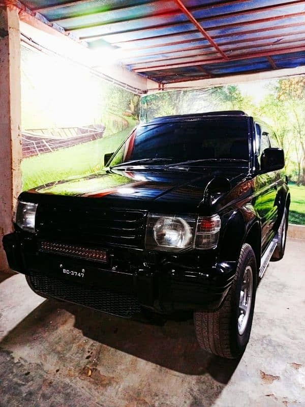 Mitsubishi Pajero 1995 16