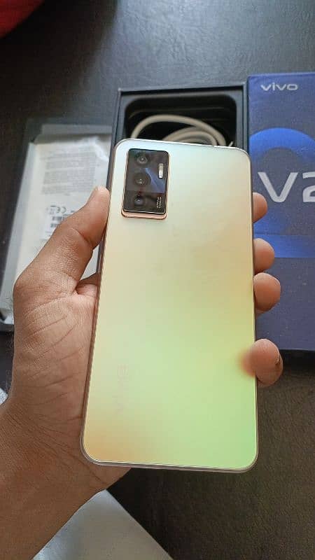 Vivo V23e 8/128GB with full box 1