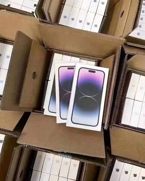 i Phone 8plus, 11,12,13,14,15 pro max on instalment Whatsap 3282968949 1