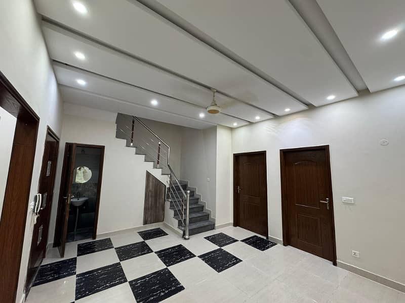 5 marls house for sale in paragon city lahore 13