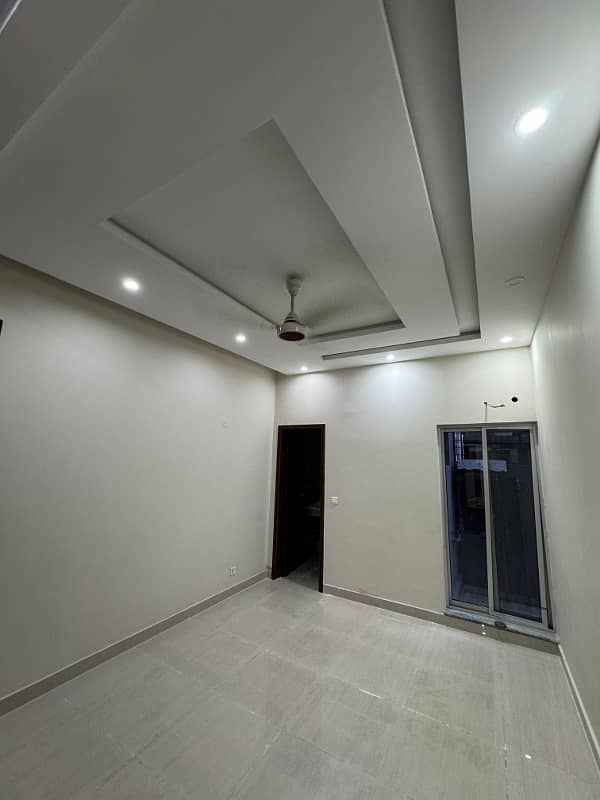 5 marls house for sale in paragon city lahore 18