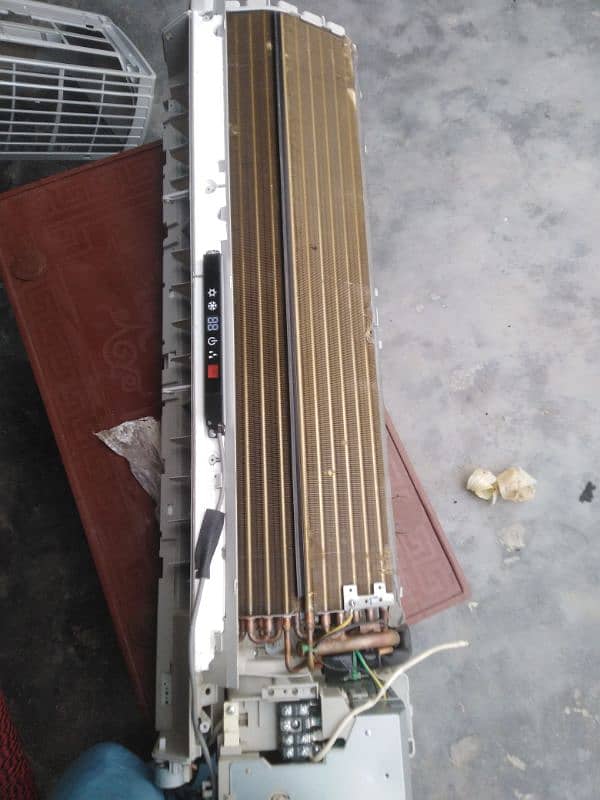 Gree DC inverter 2 ton 3