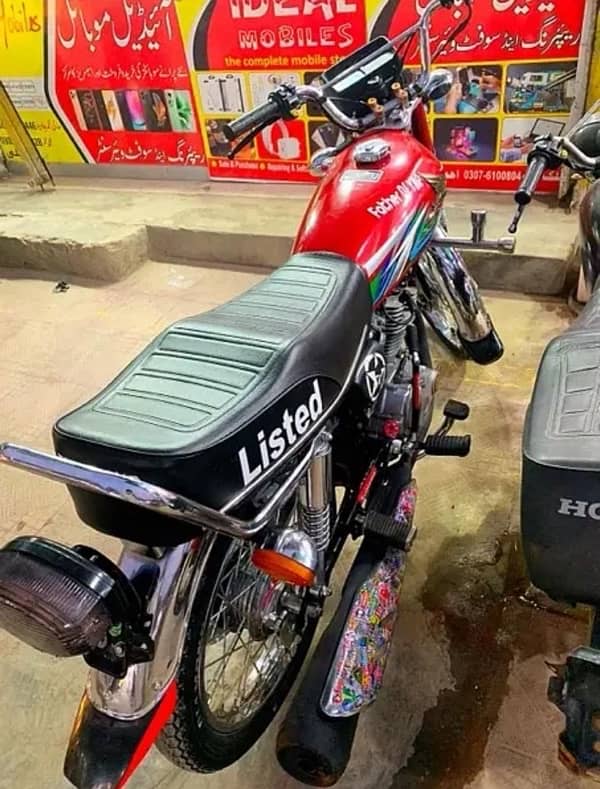 Honda red colr 22/23 urgent sale all Punjab registered 2