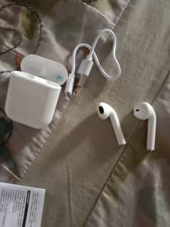 bilkul new ear pods hai