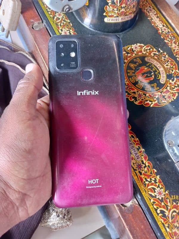 Infinix hot 10 6 128 7