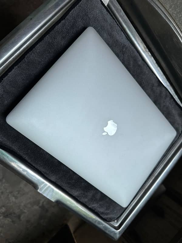 macbook pro 2017 7