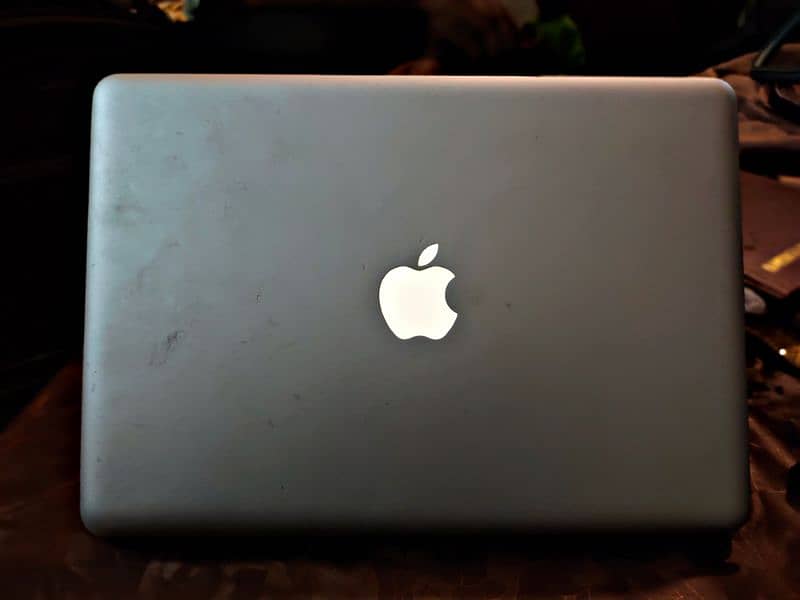 MacBook late 2008 3