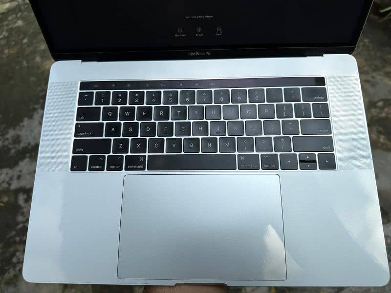 macbook pro 2017 1