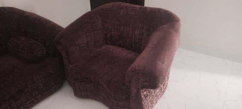 3 seater new poshish with moltifoam 3