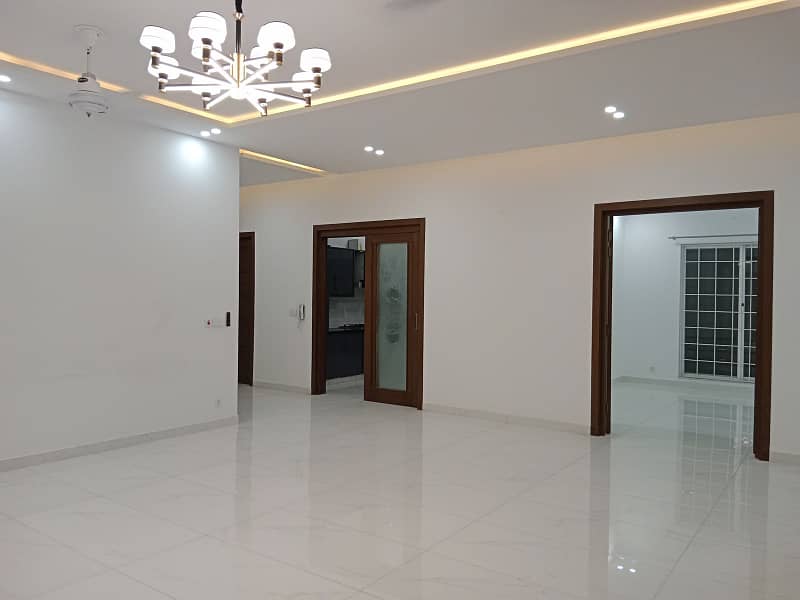 1 Kanal upper portion available of rent 6