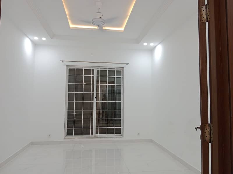 1 Kanal upper portion available of rent 7