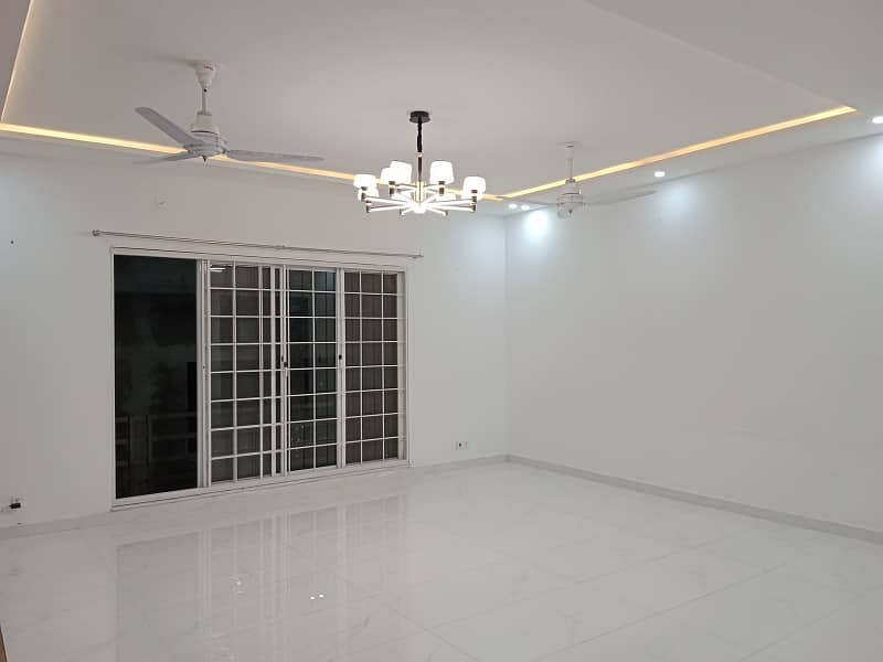 1 Kanal upper portion available of rent 9