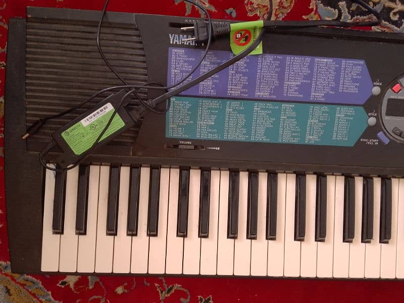 YAMAHA, PSR 185 PIANO 3