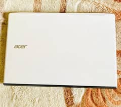 Acer-E5-576.    Core I3 Generation 6th