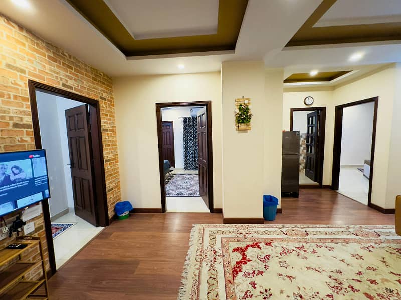 -3 Bedroom lavish apartment available on daily basis 11