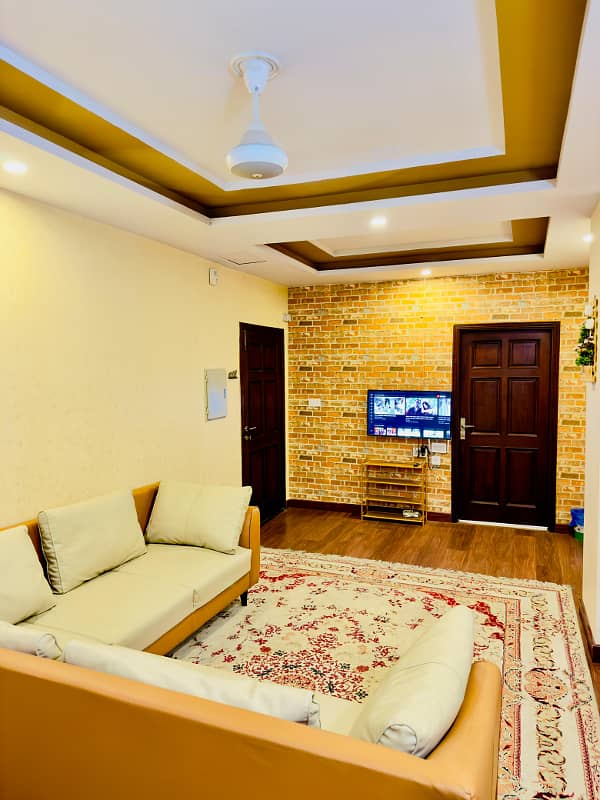 -3 Bedroom lavish apartment available on daily basis 23