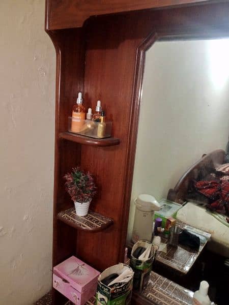 Bed, two side table one dressing table for sale 4