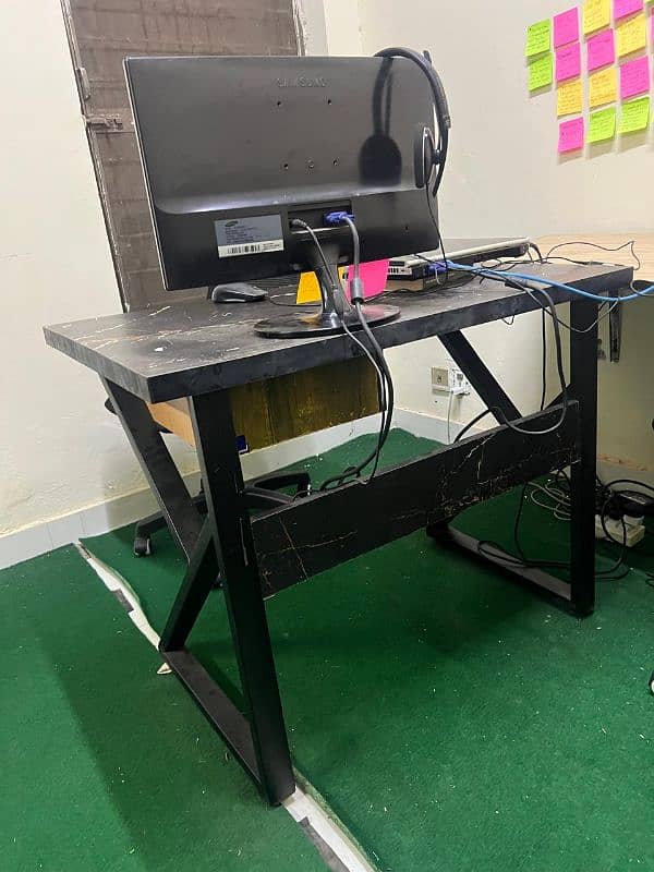 Office/Computer Table 10/10 Condition 1