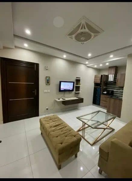 One bed luxury apartment for short stay like(3to4)hours in bahria town 4