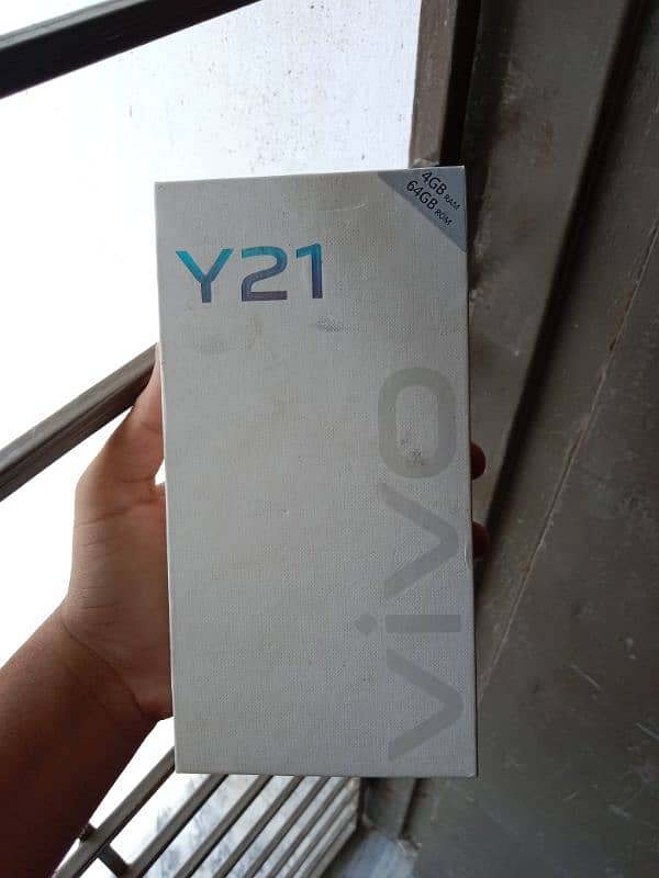 vivo y 21 condition like a brand new 1st hand use 7