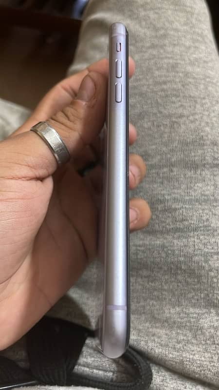 iPhone 11 factory unlock condition 10/9.5 final prize 38500 3