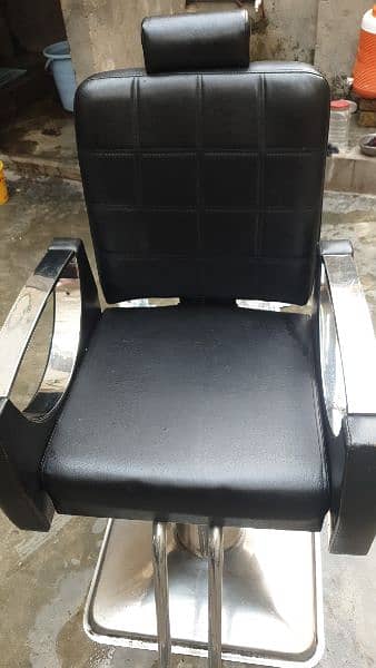 2 cutting chairs are available now 1