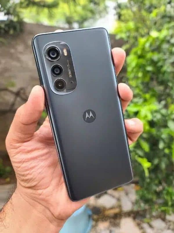 Motorola Edge 2022 0