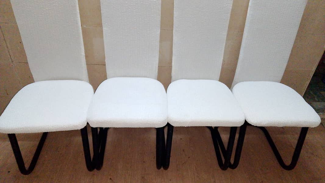 __4__ ELEGANT WHITE CHAIRS 3