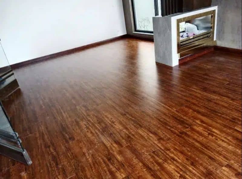 Vinyl Flooring/Wooden Flooring/Window Blinds. 2