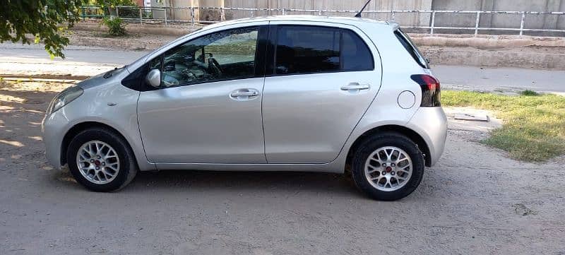 Toyota Vitz 2009 0313+92*800-93 1