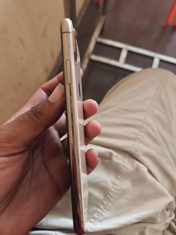 iphone xs max 03088851806 7