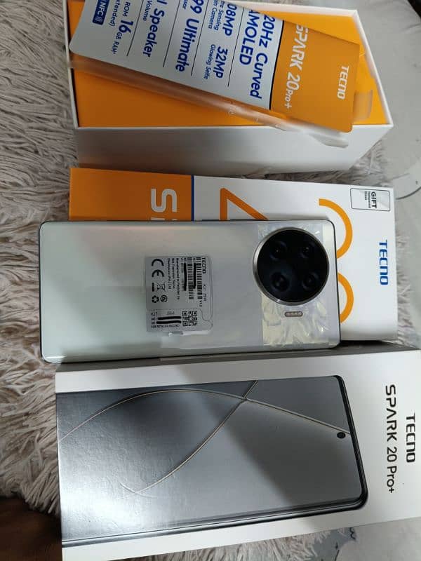 Tecno spark 20 pro plus 6