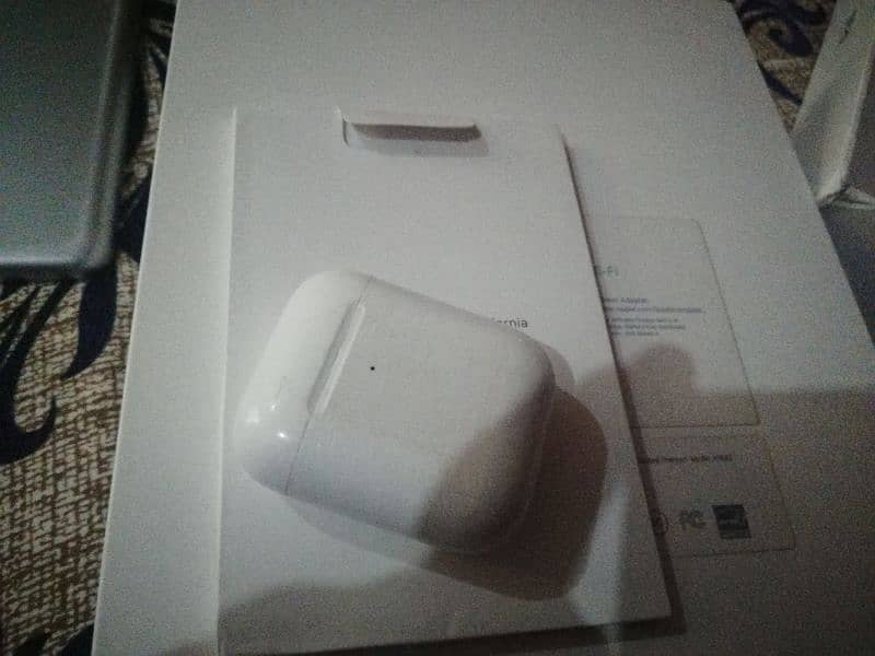 Apple iPad 6 generation 32 gb with airpods 6