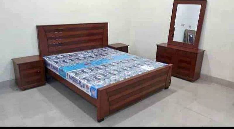 Big King Bed 17000. Side tabel 6000,Dressing13000. whatsapp 03140468141 11