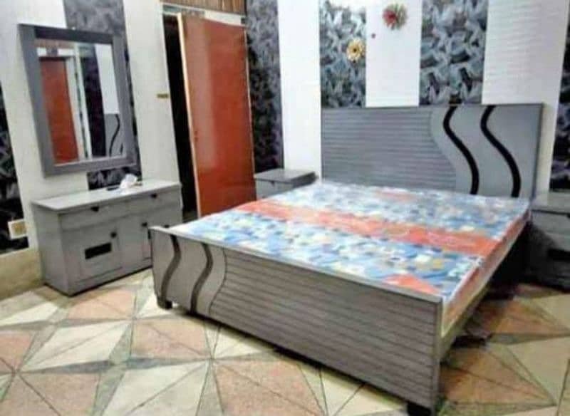 Big King Bed 17000. Side tabel 6000,Dressing13000. whatsapp 03140468141 13