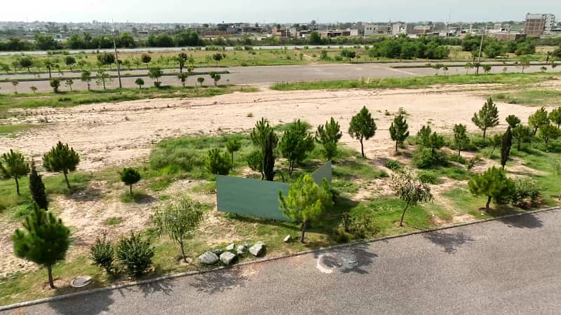 15 Marla Commercial Plot for Sale in Block C Gulberg Greens, Islamabad 5