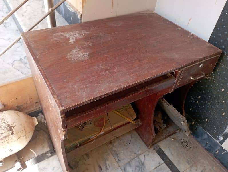 different old furniture items 1