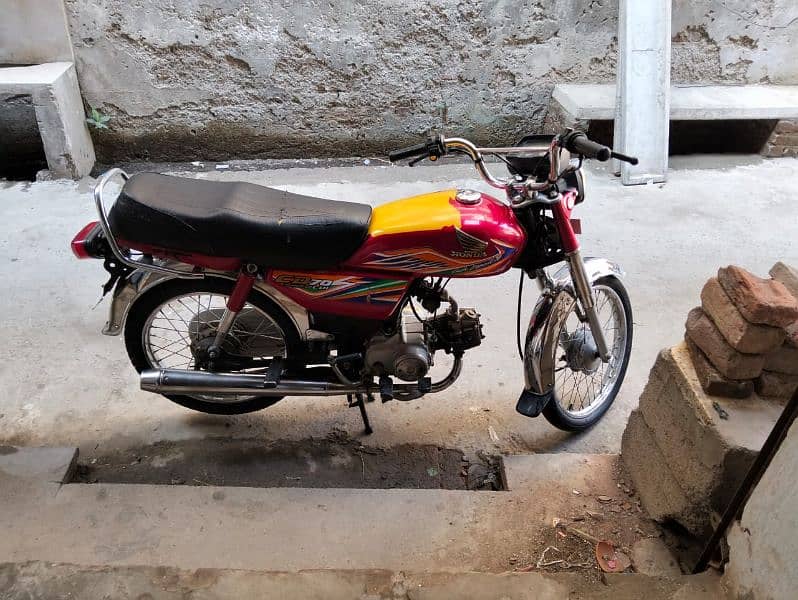 Honda 70 20/21 in v good condition 3