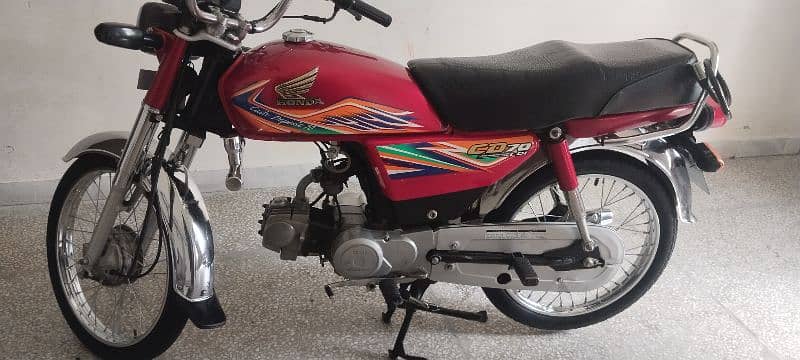 Honda CD 70 2020 4