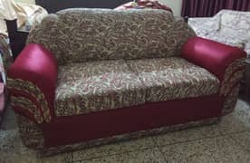 6 seater sofa in 10/10 condition