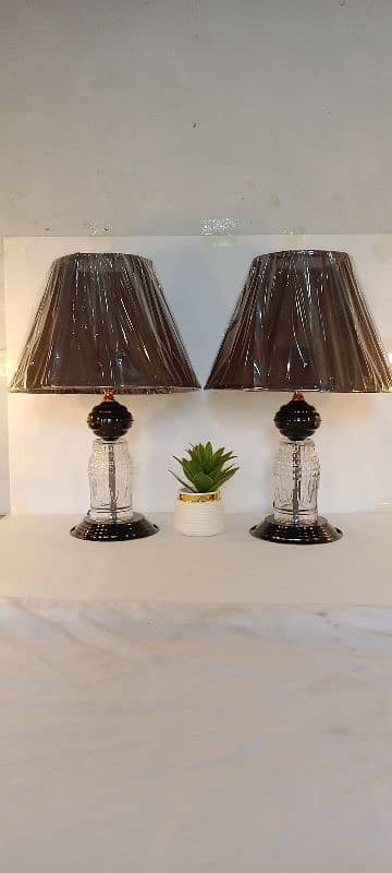 table Lamp 2 pieces pack up color black material matel and glass 6